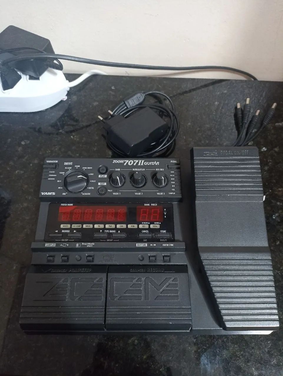 Pedaleira Zoom 707II Guitar Multi-Efeitos para Guitarra