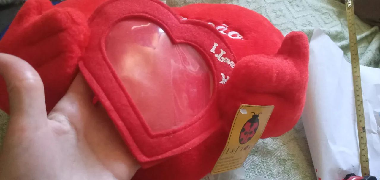 Coração pelúcia com porta retrato  - Foto 4