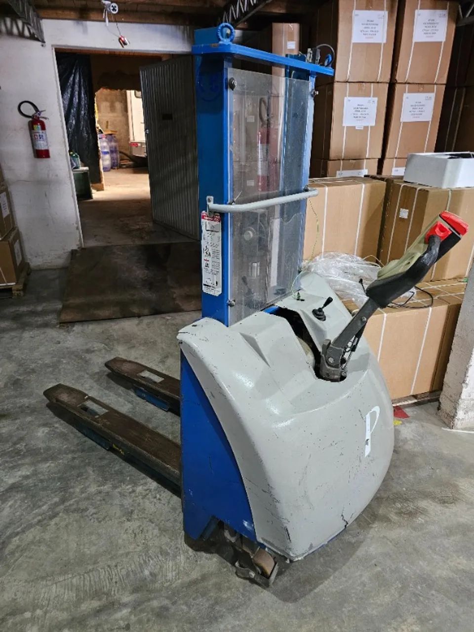 Paleteira Paletrans Elétrica 1200Kg