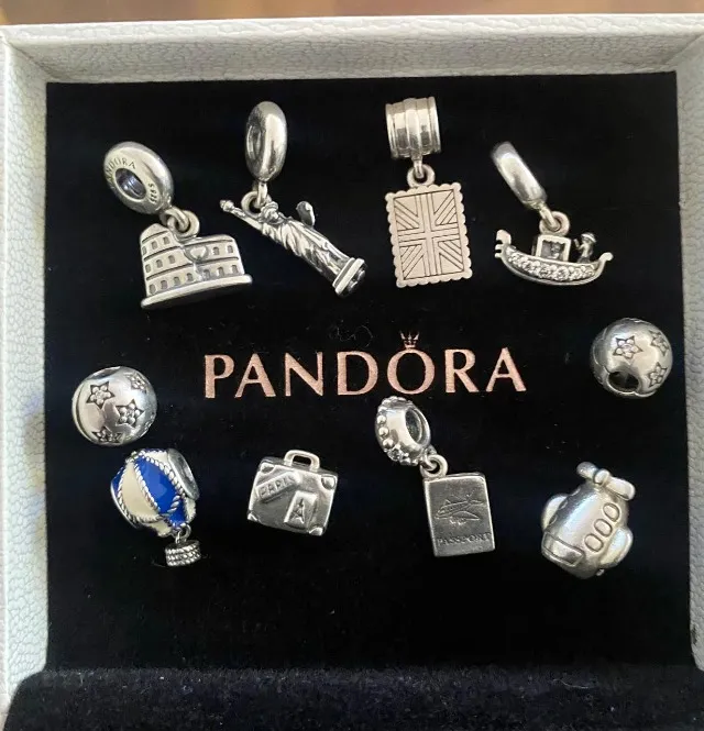 Charms PANDORA de viagem