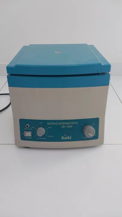 Centrífuga Microhematócrito Daiko CM-12000