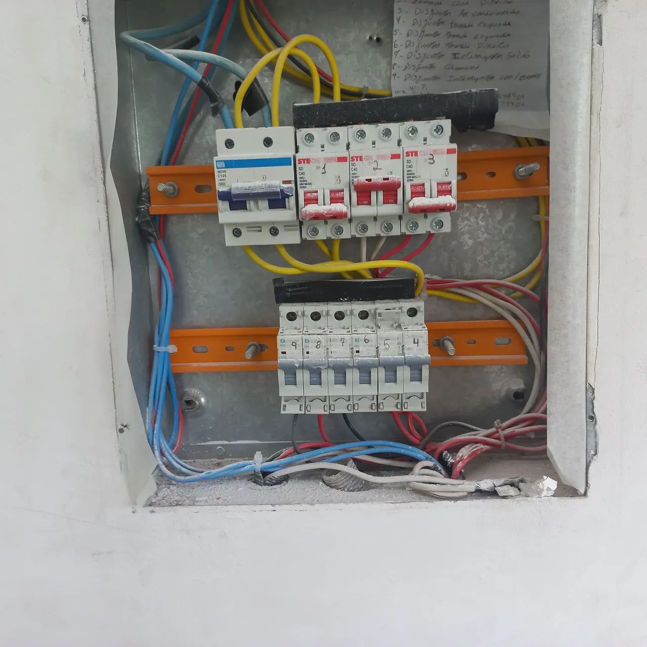 Eletricista em geral