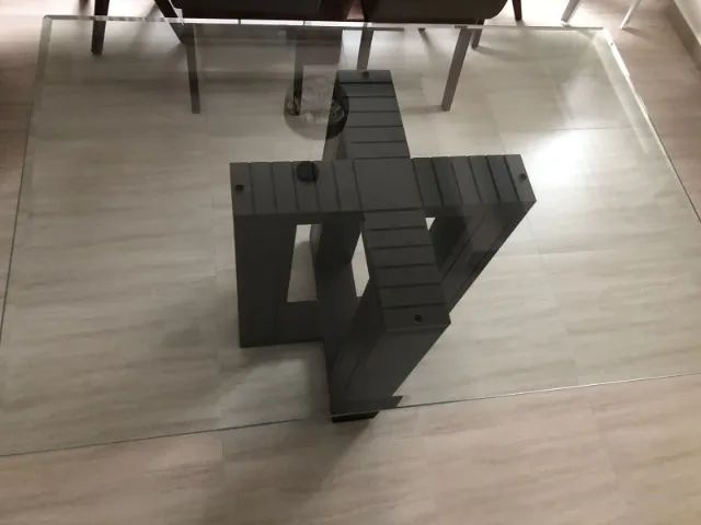 Conjunto de mesa com 6 cadeiras