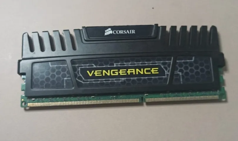 Memória Ram CORSAIR Vengance ddr3 8gb 1600mhz