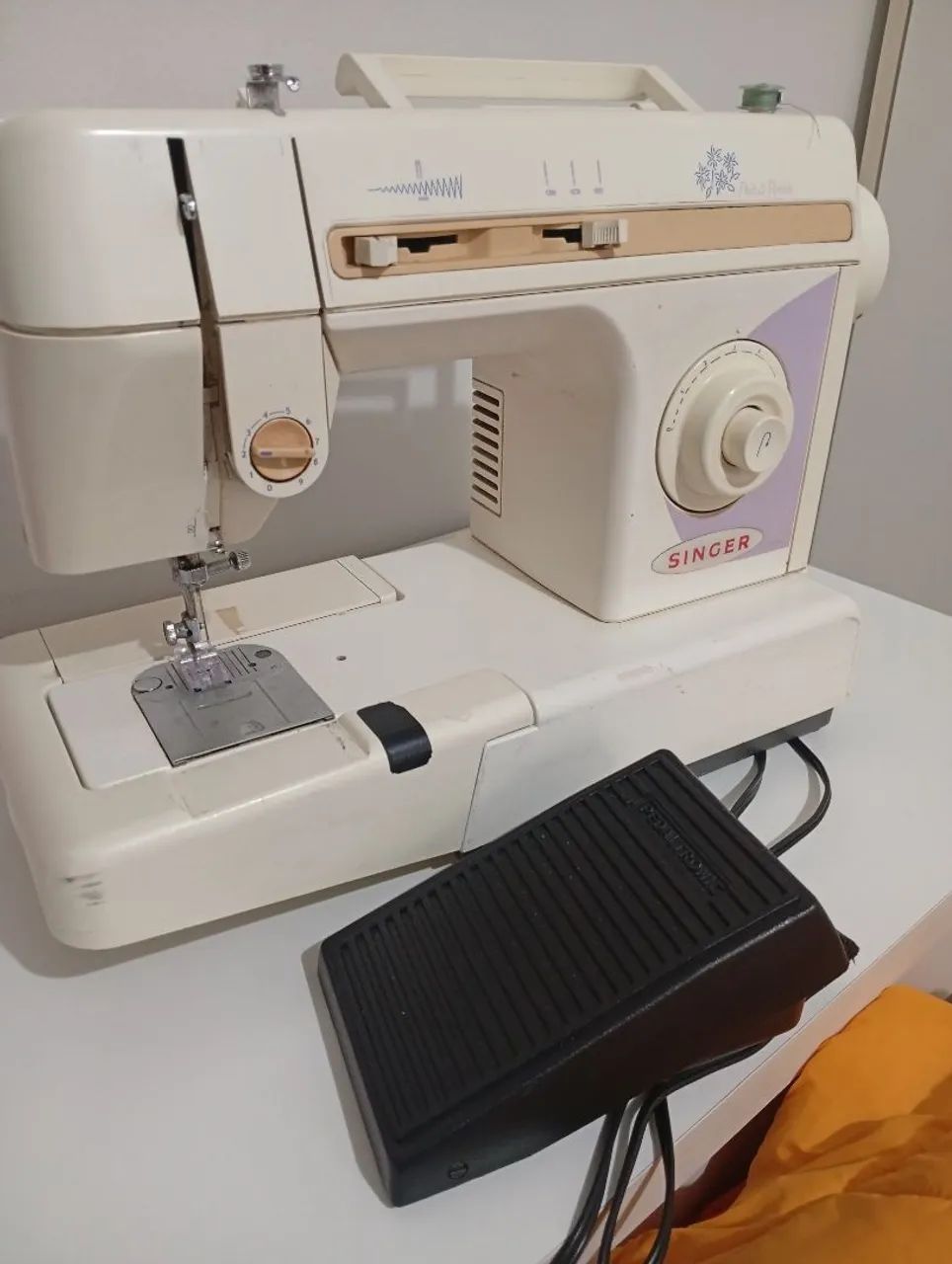 Máquina de costura 