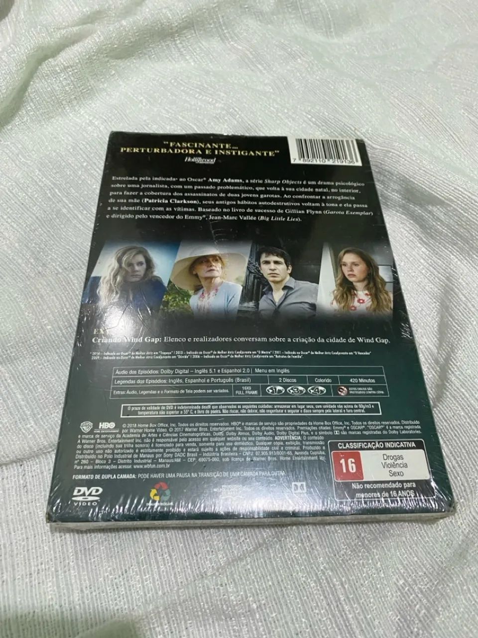 Sharp Objects DVD Box64961577754115121