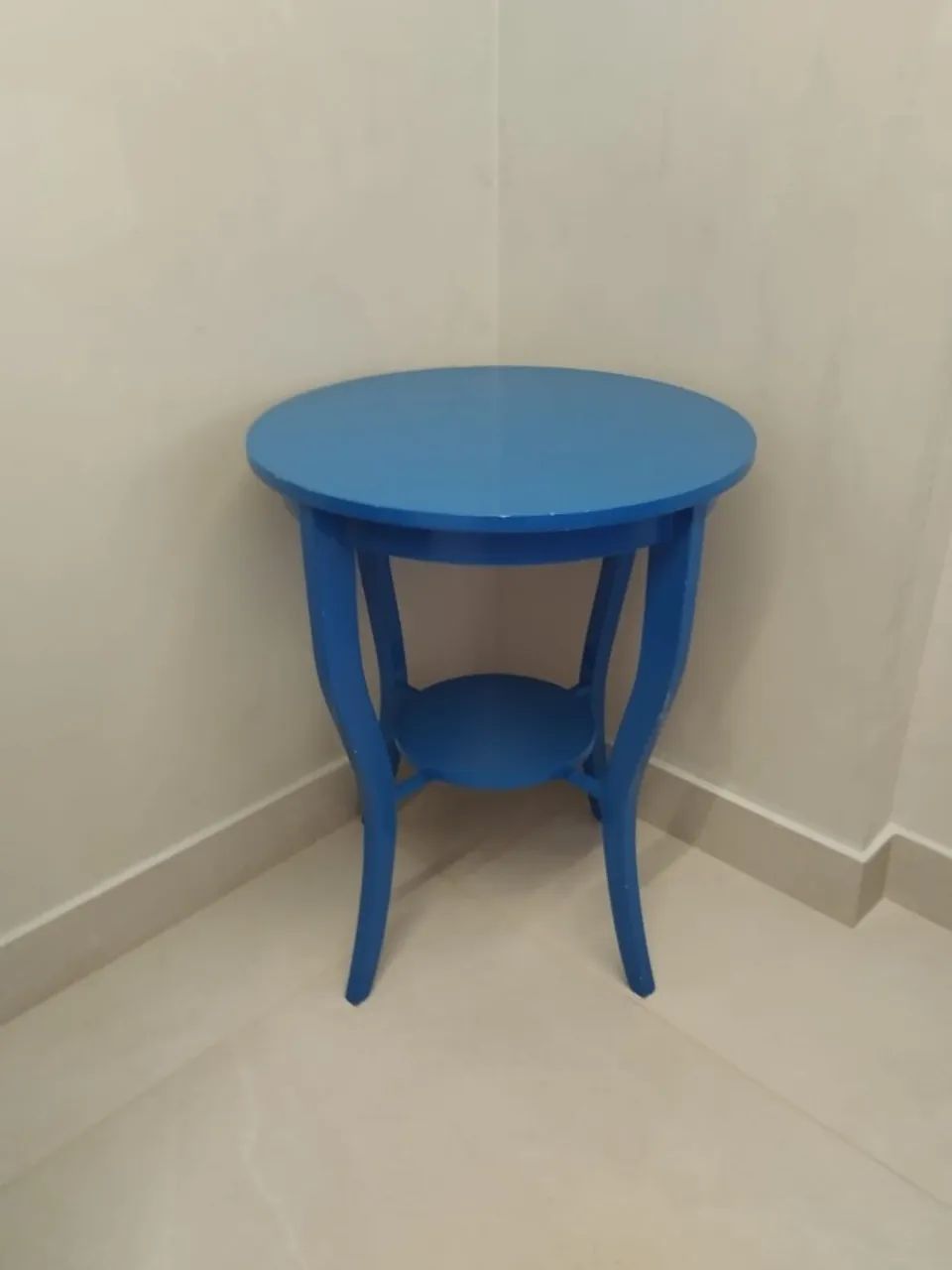 Mesa de Canto Redonda