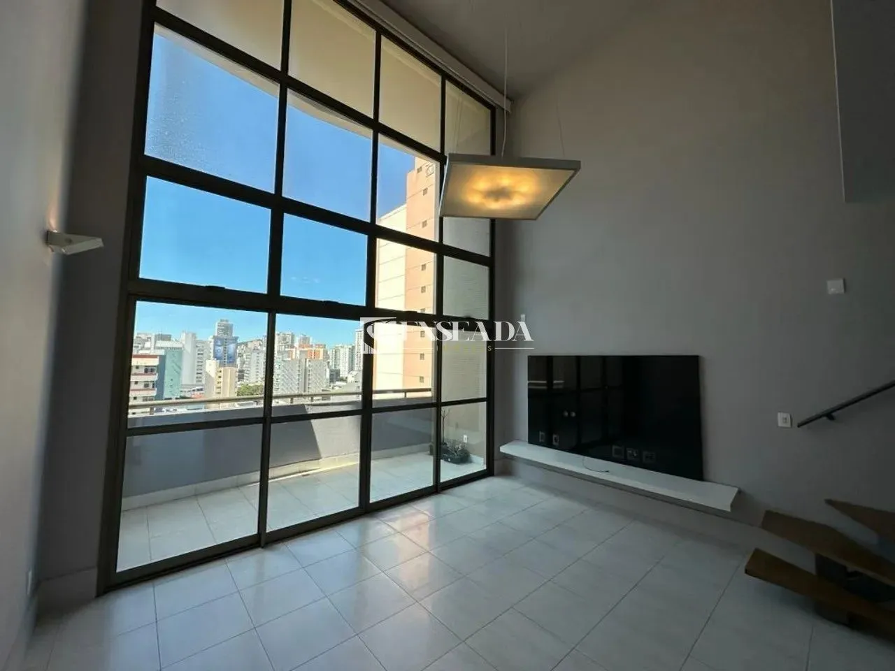 Apartamento à venda em Vitória-ES, Santa Lúcia: 1 quarto, 1 sala, 1 banheiro, 1 vaga de ga