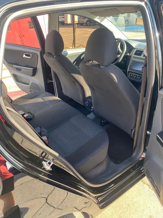 VW Fox Connect - 2020 - Foto 10