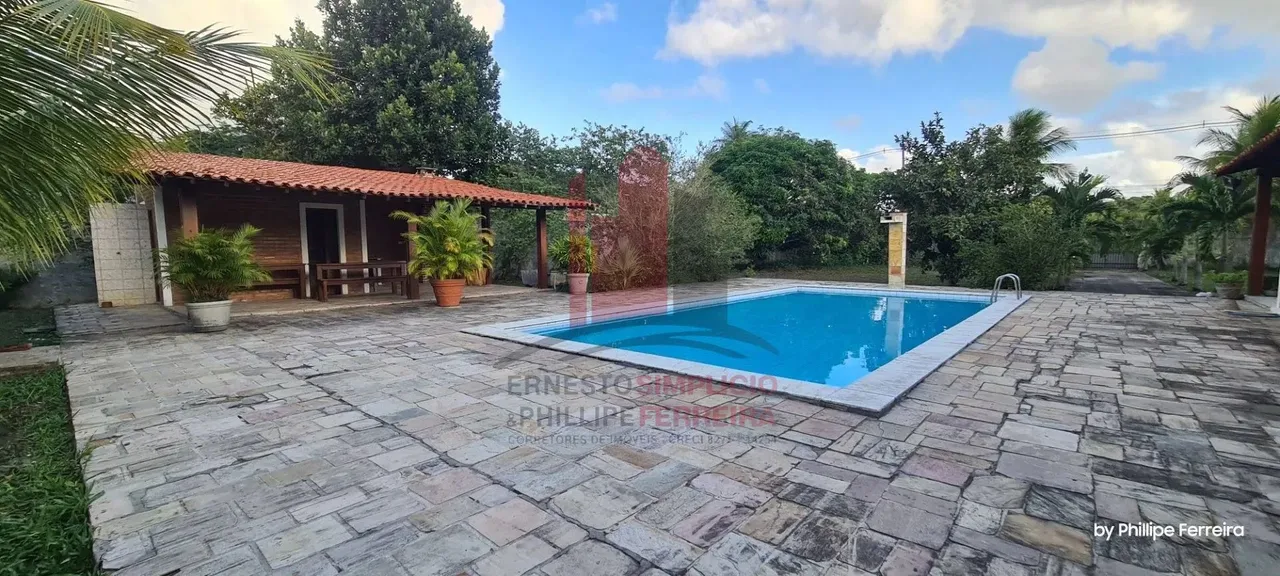 Casa em Condomínio com 180m 3 Quartos 2000m de área + Piscina