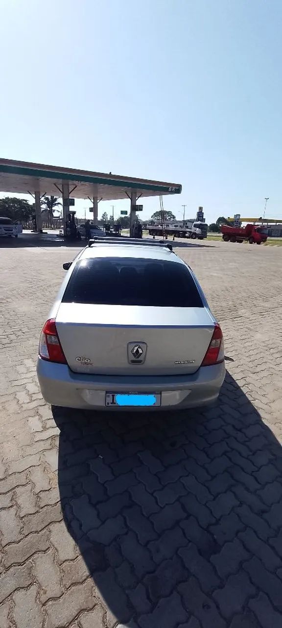 Renault Clio sedan 1.0 16v Authentique 2006 - Foto 5