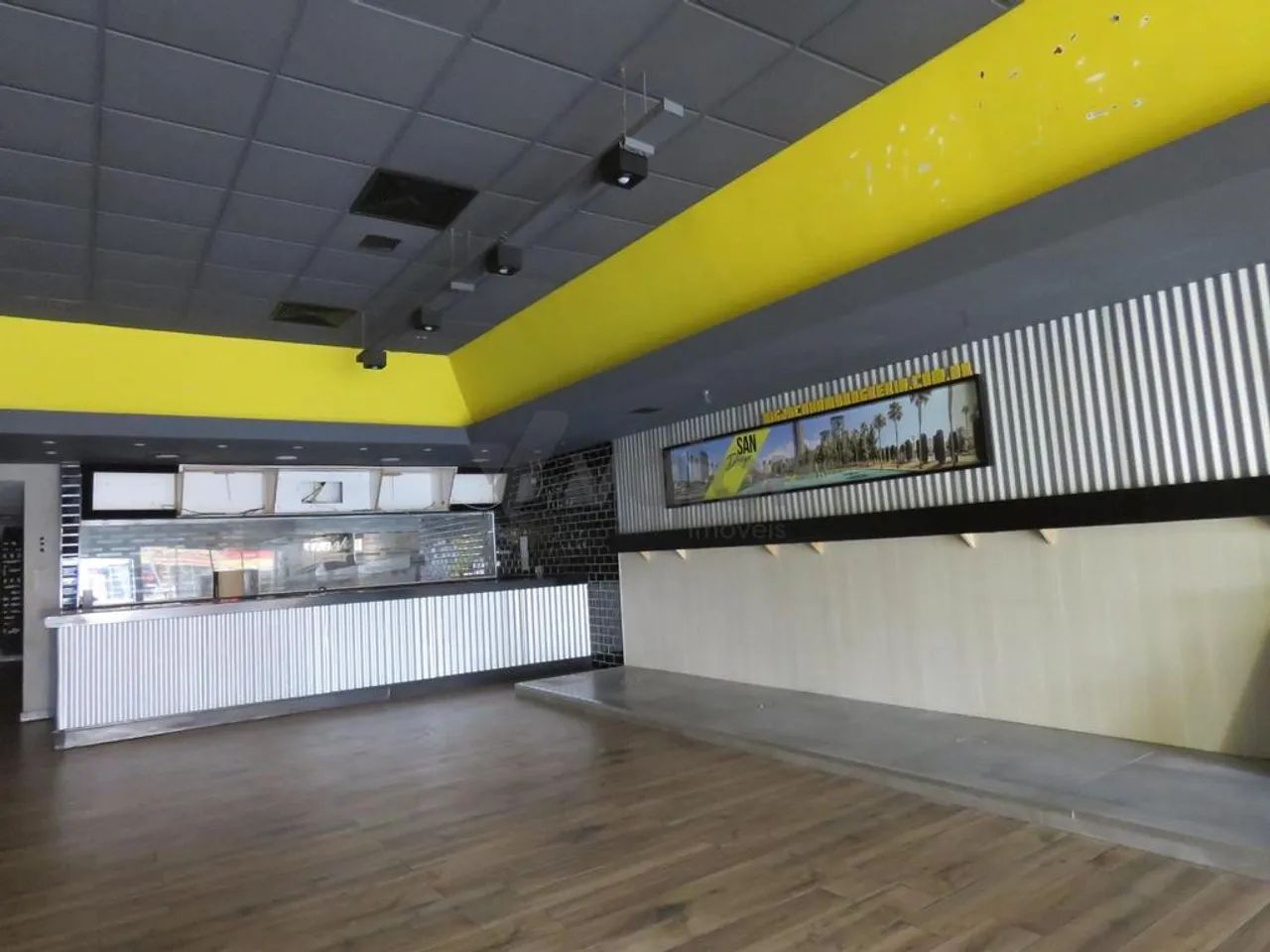 Salão à venda e para alugar em Campinas, Cambuí, com 355 m² - Foto 3