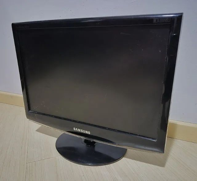 MONITOR SAMSUNG 933BW