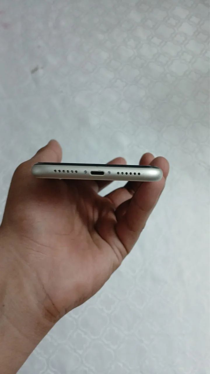 iPhone 11 branco 64300599953539120