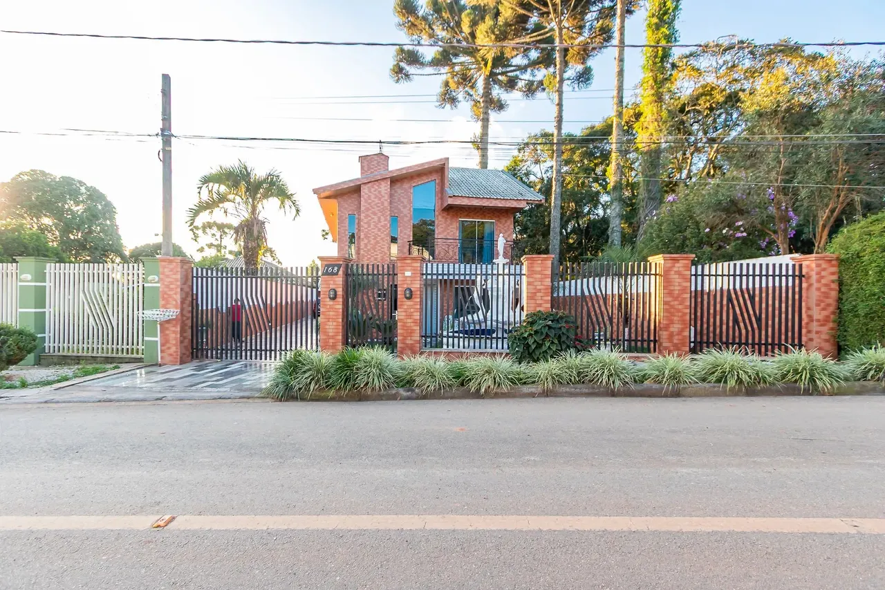 Linda Casa à Venda no Ganchinho Curitiba
