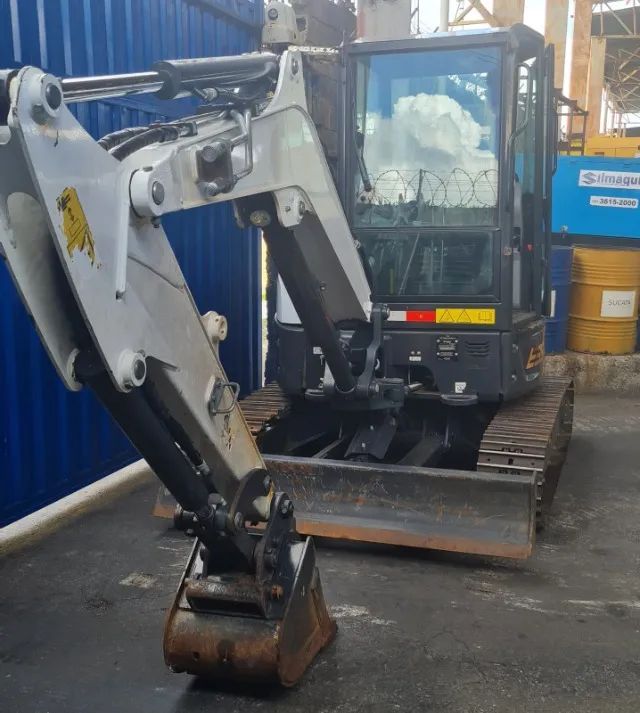 Miniescavadeira Bobcat E35z 2023 645hs Fechada+ar+est Aço - Foto 4