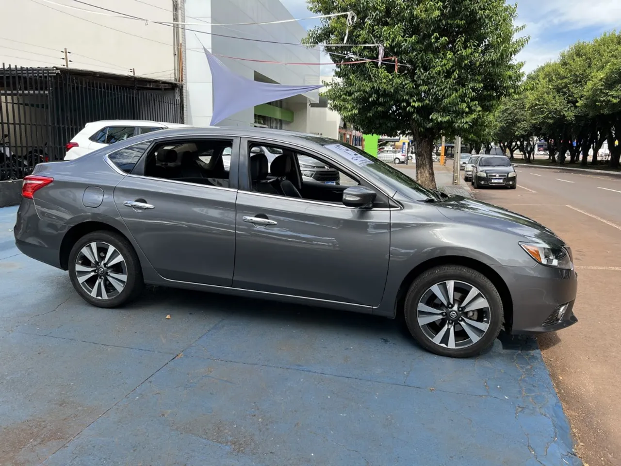 Nissan Sentra Sv 2.0 flexstart 16v aut., Automático 2019