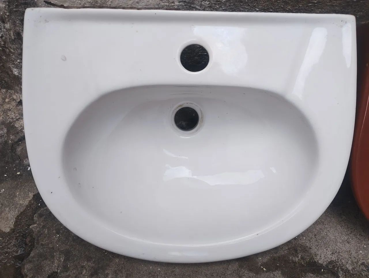 Bathroom Basins64840854040578122