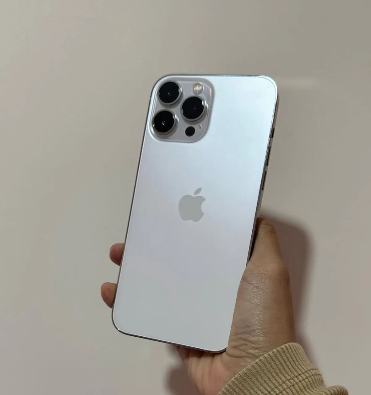 iPhone 13 Pro Max シルバー 256 GB SIMフリー iPhone 13 Pro Max 256GB Silver - Celulares e Smartphones