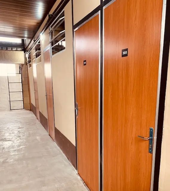  Aluguel de Quitinete compacta mobiliado independe 450,00 . Centro de Itaboraí. - Foto 3