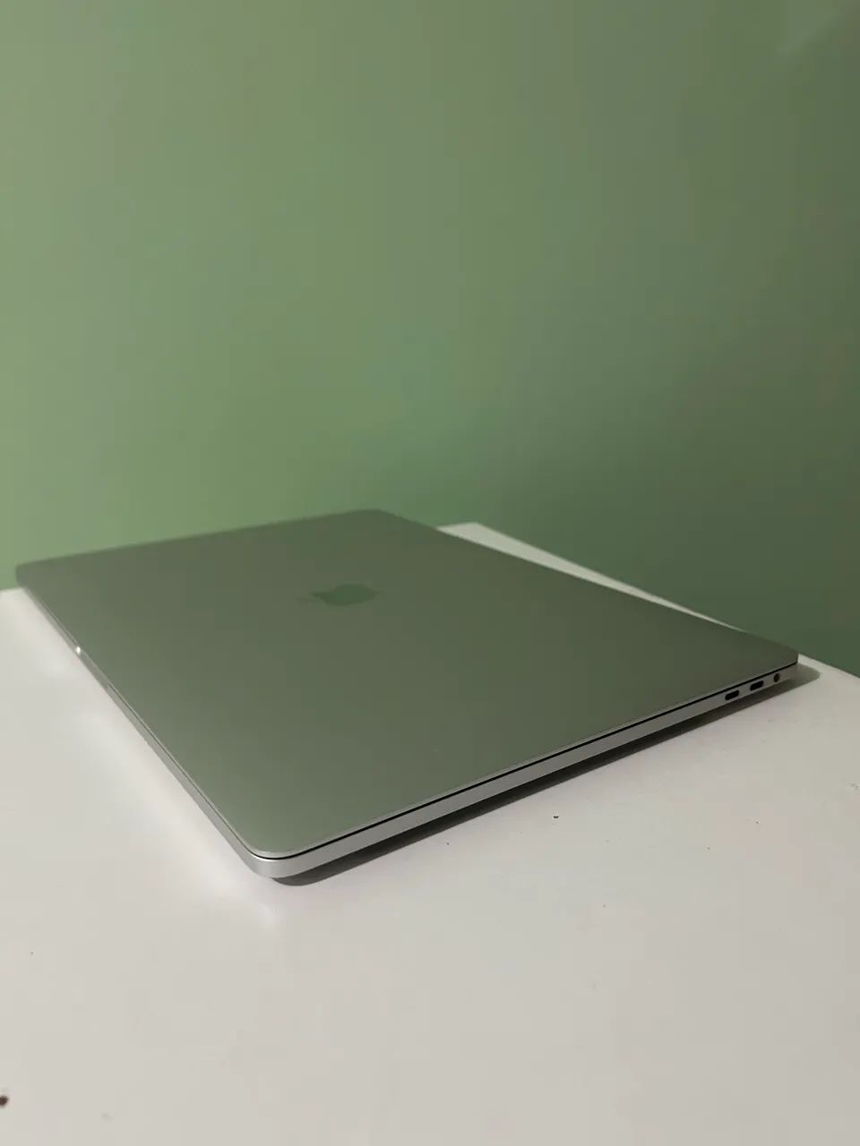 グラボ 16 MacBook Pro i9-9880 SSD512GB 16GB Notebook Apple Macbook Pro i9 16GB DDR4 512 SSD Tela 15.4 Retina