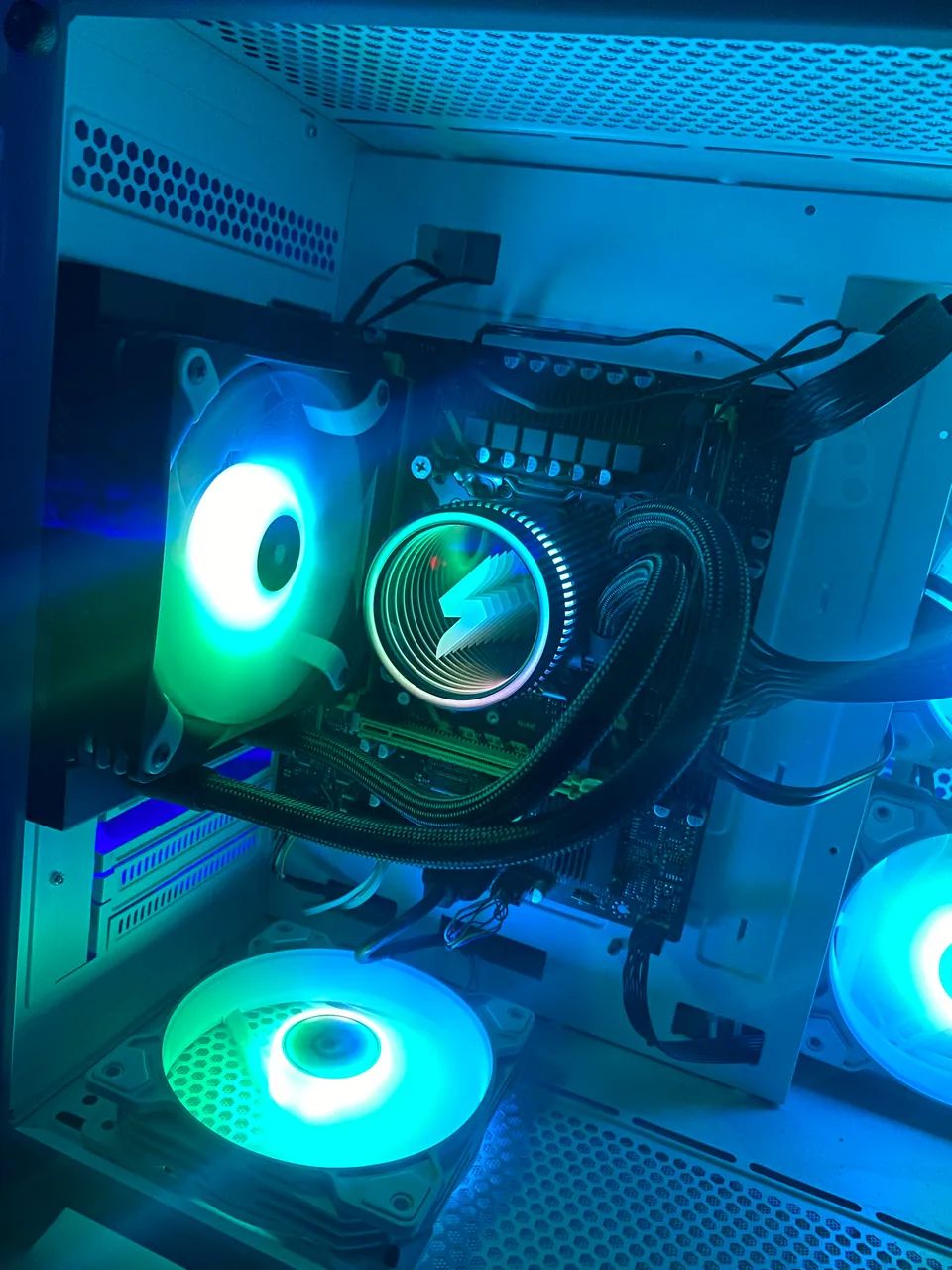 PC Gamer Xeon V464374416983939122