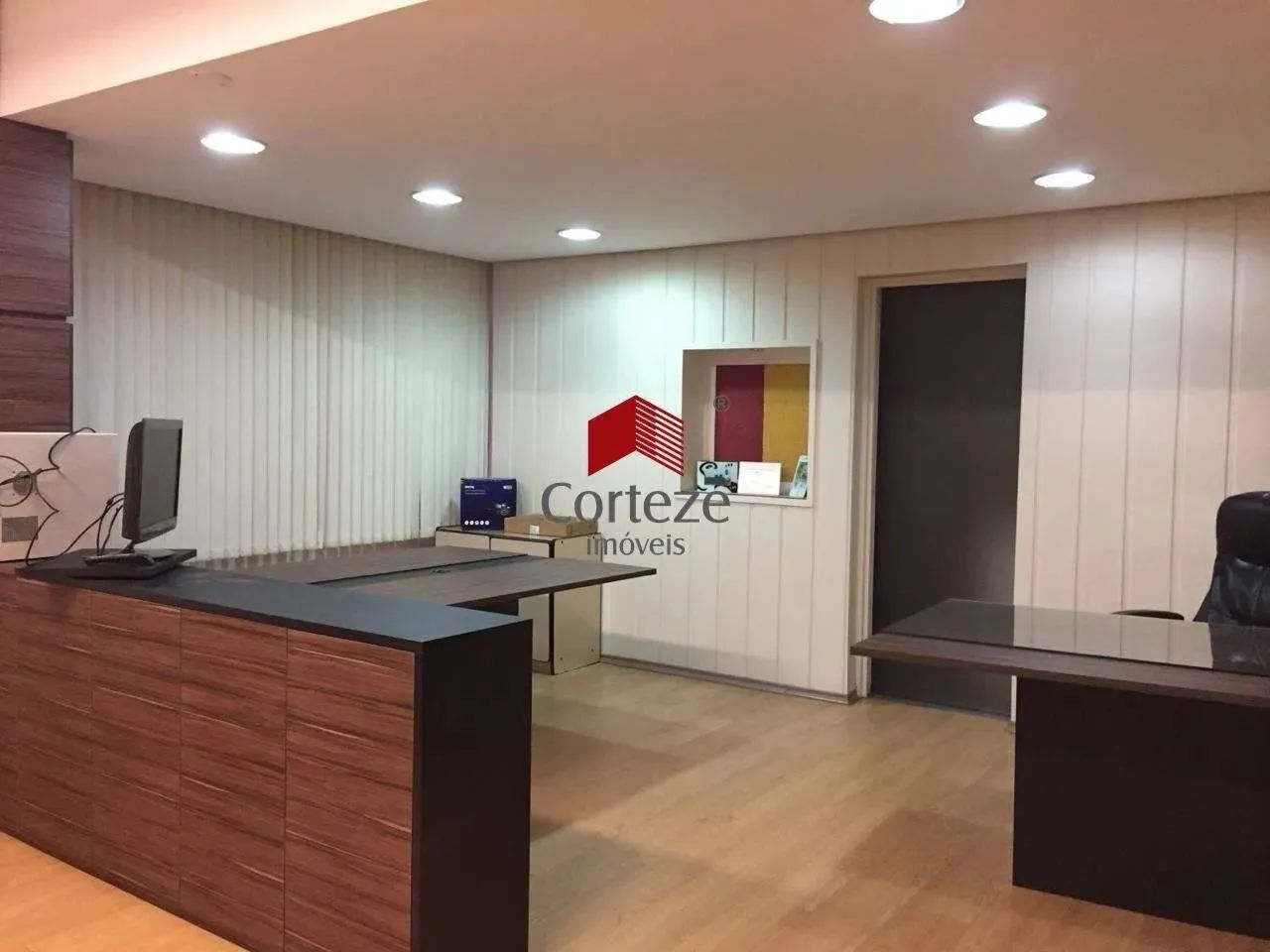 Sala / Conjunto com 40m² , à venda, no bairro Centro em Curitiba