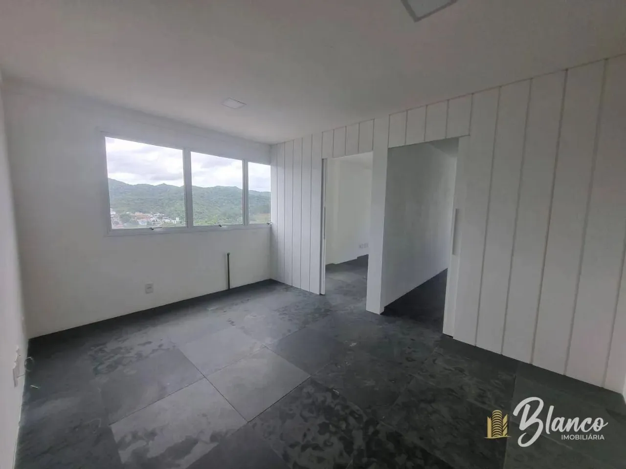 Sala para alugar, 43 m² por R$ 3.950,00/mês - Pioneiros - Balneário Camboriú/SC