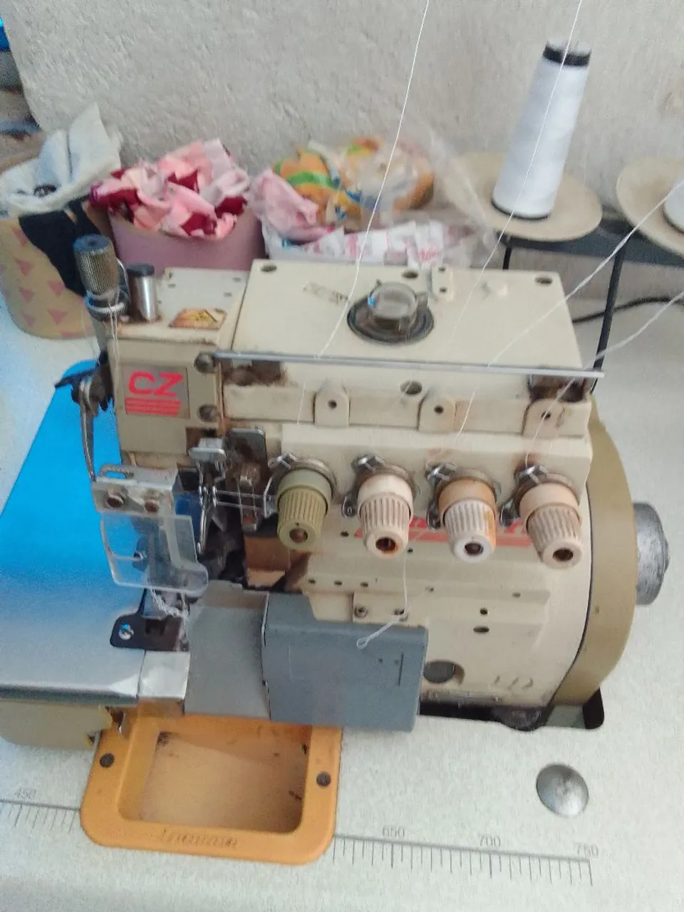 Máquina de Costura ponto cadeia muito boa troco em uma Interlok contato *55rial