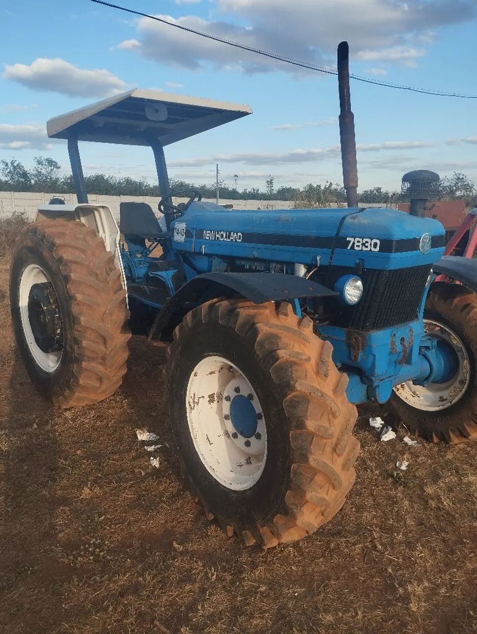 Trator New Holland 7830 - Foto 5