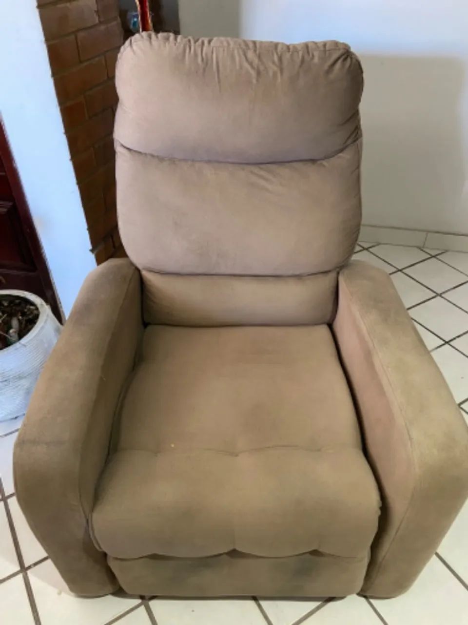 Poltrona reclinável 