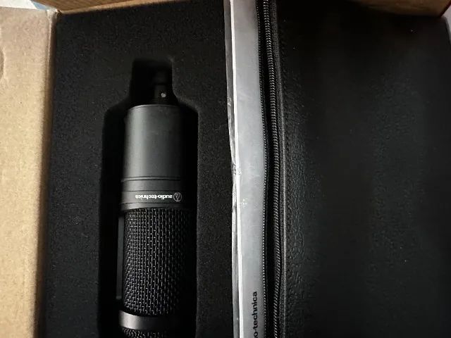 Audio Technica AT2020  - Comprada no USA - Foto 2