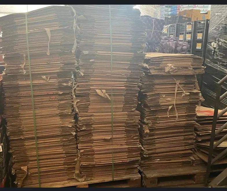 Lote de caixa de papelão modelo  0vo 