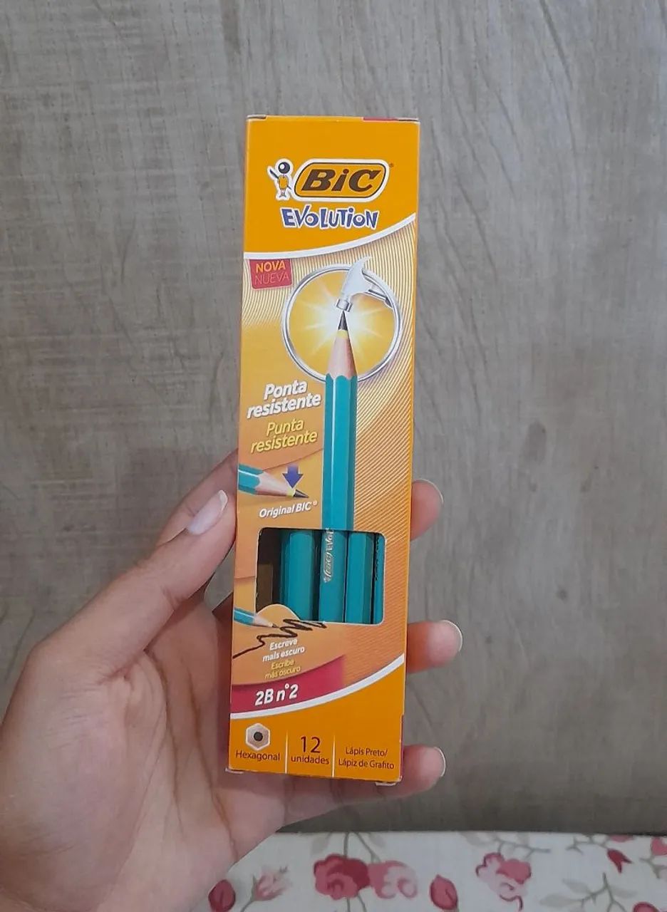 Caixa de Lápis com Ponta Resistente - BIC Evolution64584360132610120