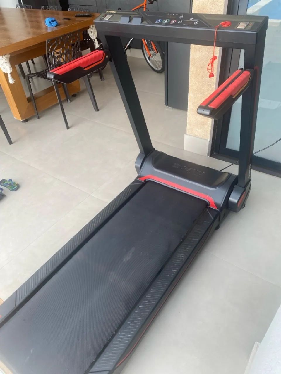 Esteira Dobrável GT 1000 Genis Polishop (Baixou, era 2.300) - Foto 2