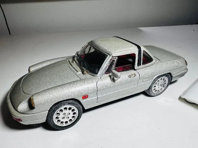 Miniatura Alfa Romeo Spider Jouef Evolution 1/18 - Foto 5