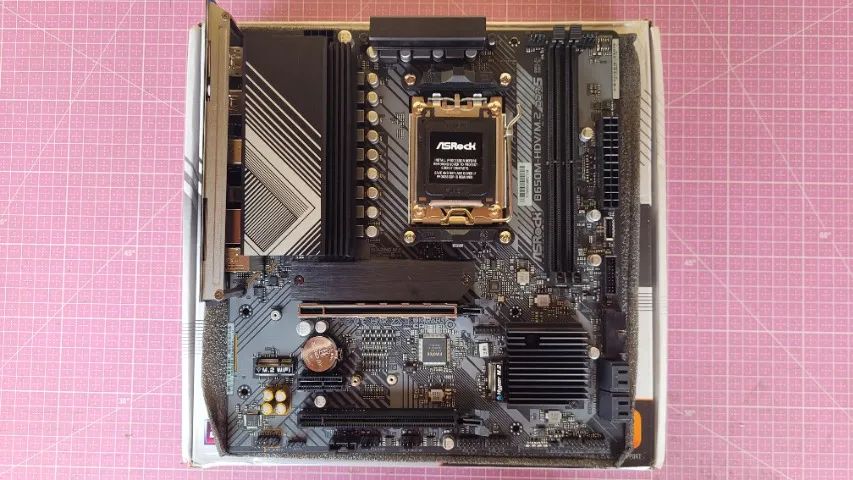 Combo Ryzen 7500F + Placa Mãe AsRock B650 - Foto 5