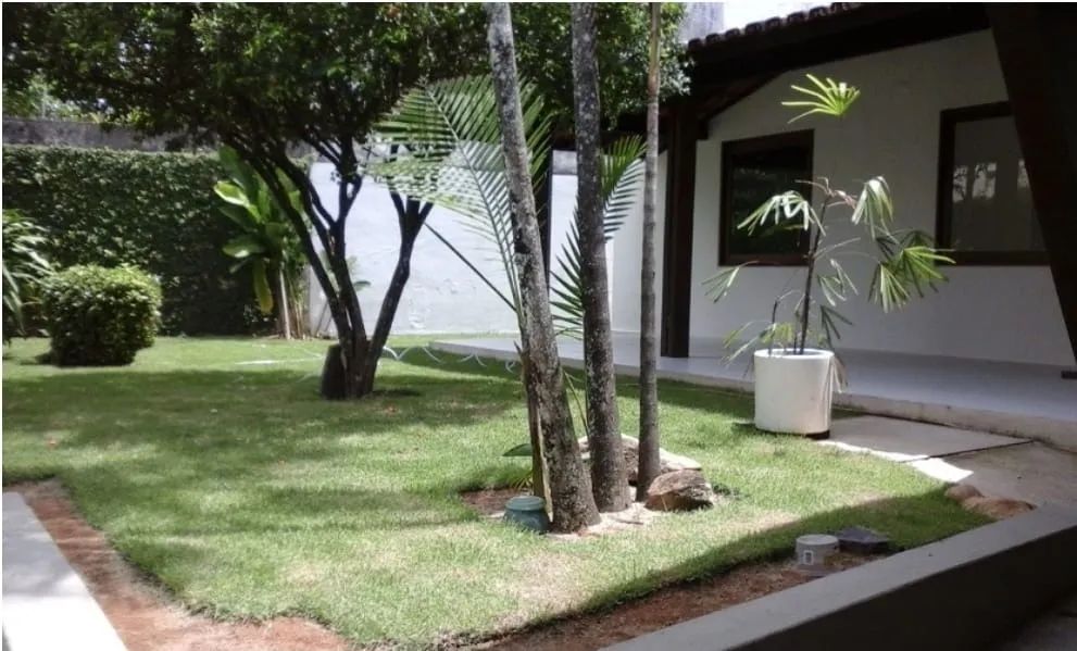 Casa localizada no Poço - 400m² - 05 Qts / 02 Suítes - 02 Vagas de Garagem - Jardim - Foto 4