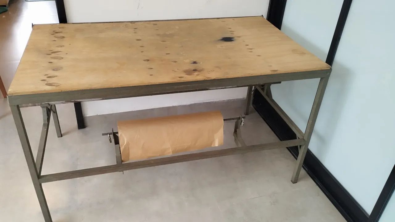 Mesa de embalagem para ecommerce com suporte para rolo de papel - Foto 6