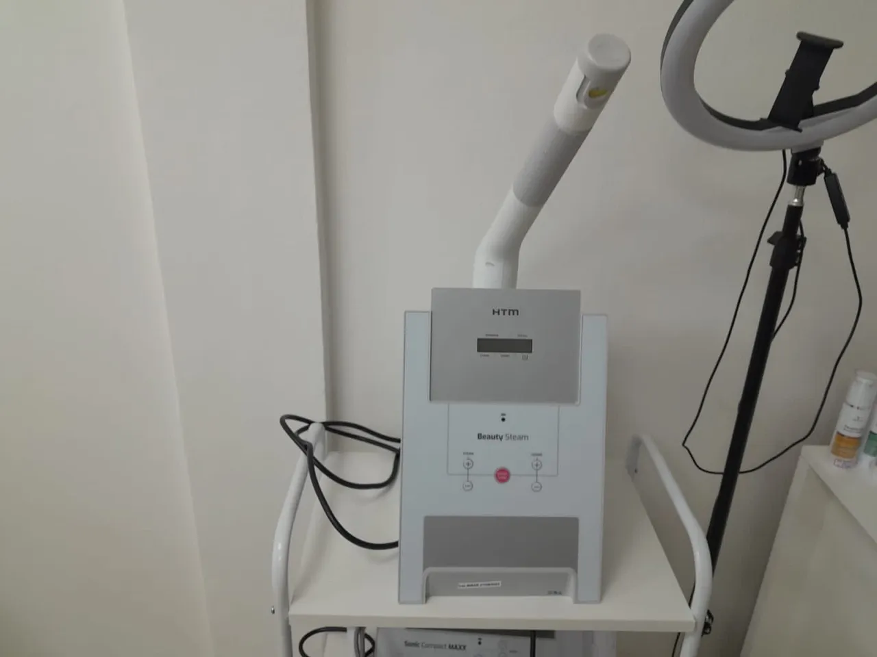Aparelho de Vapor Facial Profissional - HTM Beauty Steam