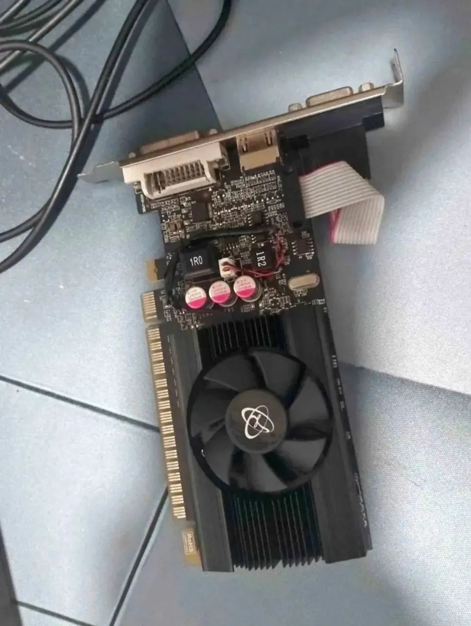 Placa de video GT610 2gb