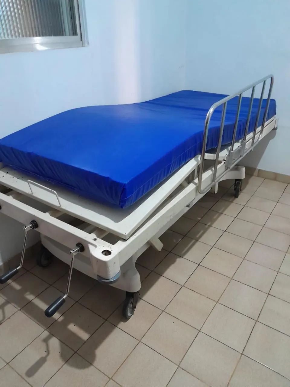 Cama hospitalar  - Foto 2