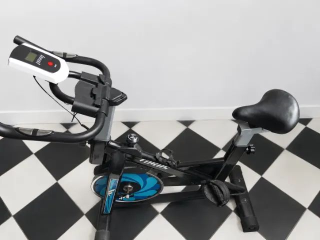 Bicicleta ergometrica pouco uso
