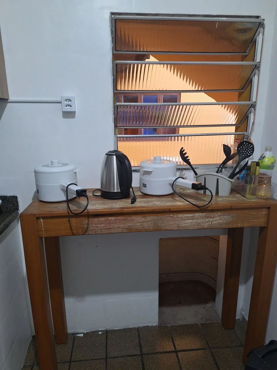 Quarto mobiliado para rapazes universitários em Santa Ines