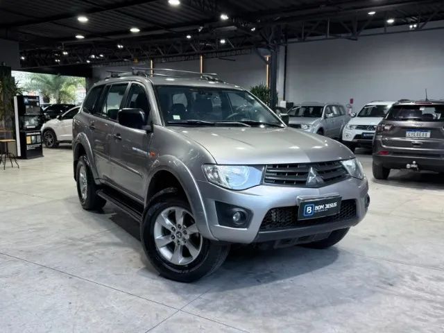 Mitsubishi Pajero Pajero DAKAR 3.2 4x4 T.I. Dies. 5p Mec. 2015