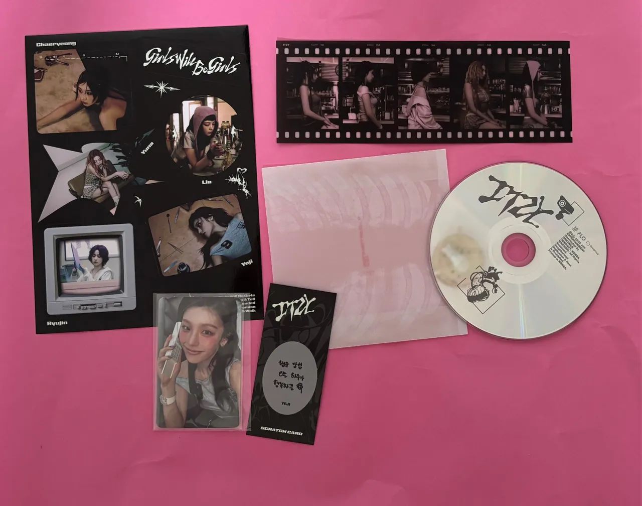 VENDO ALBUNS ITZY - GIRLS WILL BE GIRLS E GOLD - CDs, DVDs etc