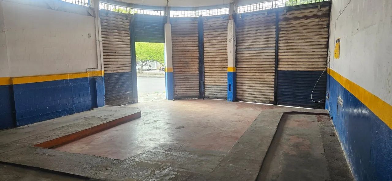 Alugo loja comercial av Sta cruz 