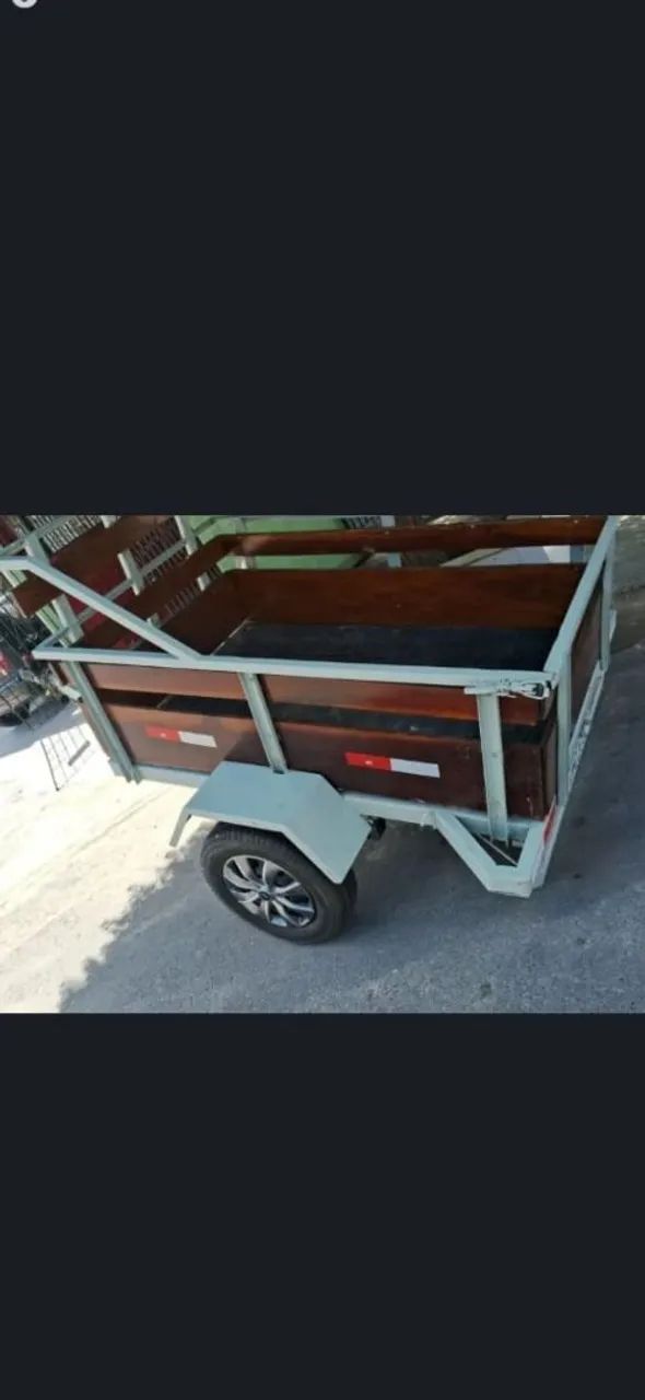 Vendo Carrocinha emplacada R$ 5.200,00 - Foto 2