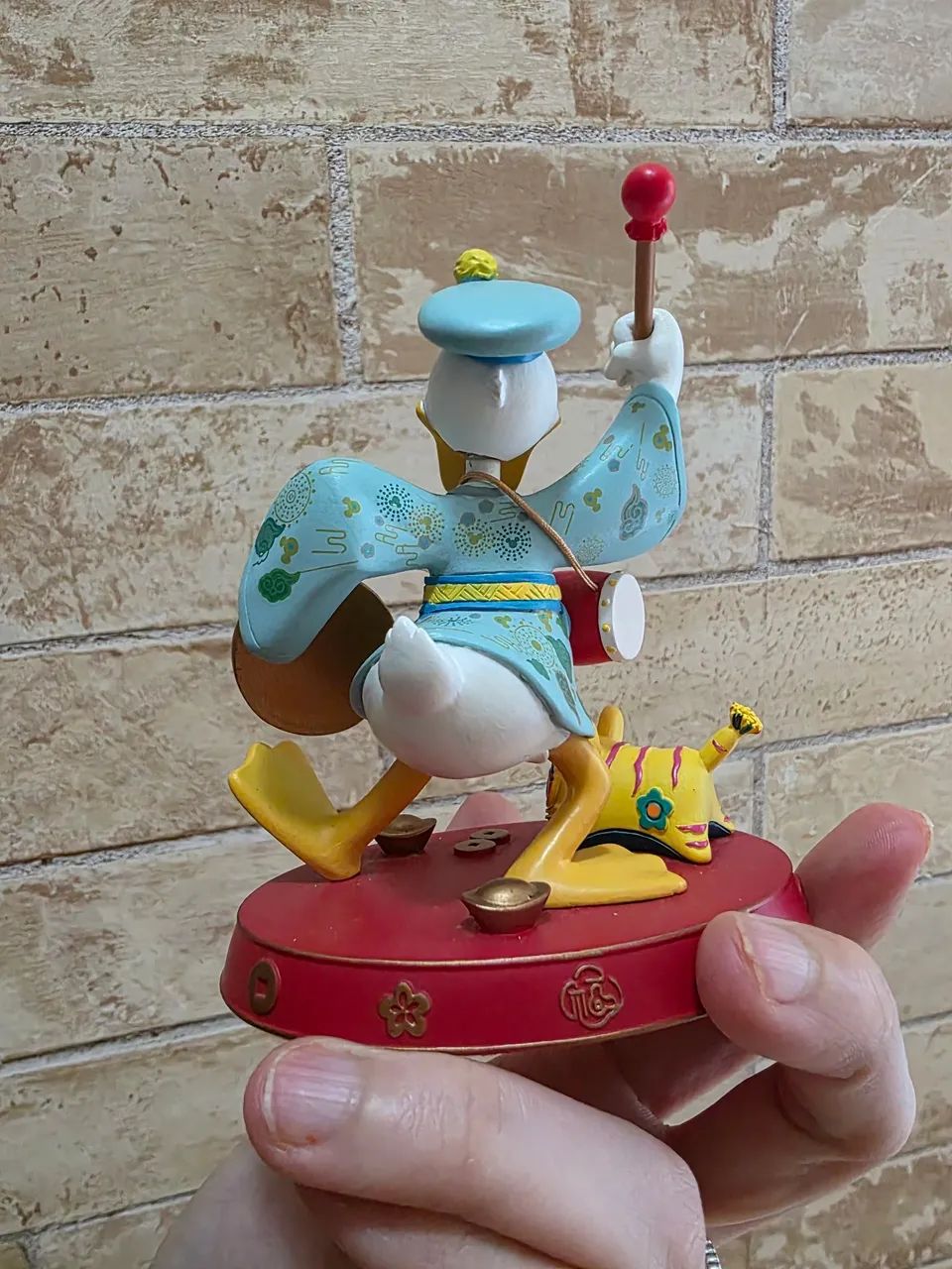 Estátua pato donald disney  - Foto 2
