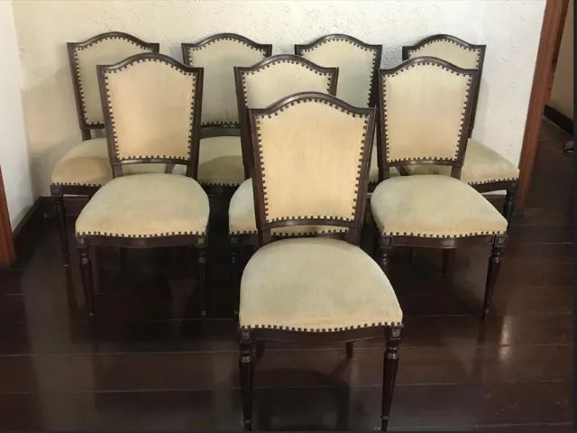 Mesa de jantar em mógno com 8 cadeiras - extensível - Foto 2
